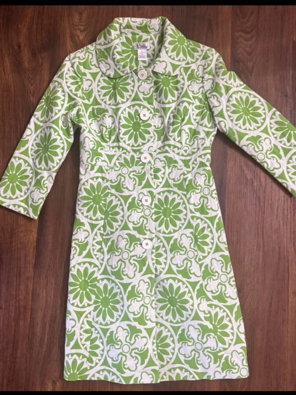 Lilly Pulitzer Green and White Patterned Fabric